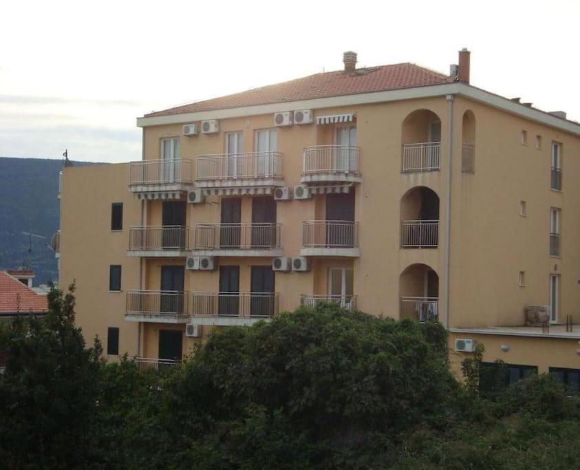 Apartments Lux Milano, Savina,Herceg-Novi Herceg Novi Exteriör bild