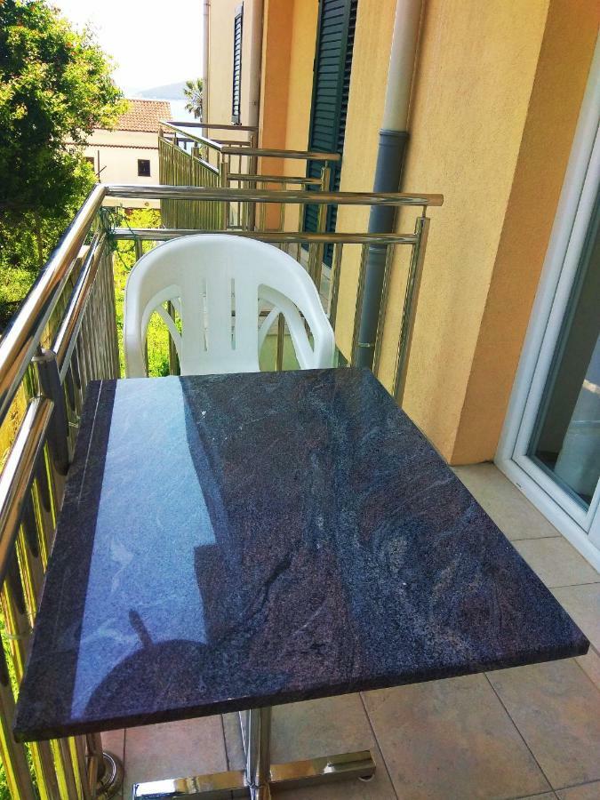 Apartments Lux Milano, Savina,Herceg-Novi Herceg Novi Exteriör bild